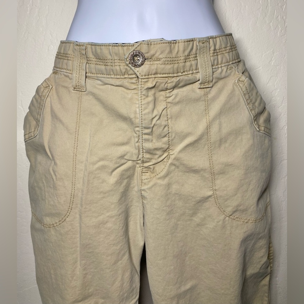 Women’s size 14 Levi’s capris | GREAT CONDITION